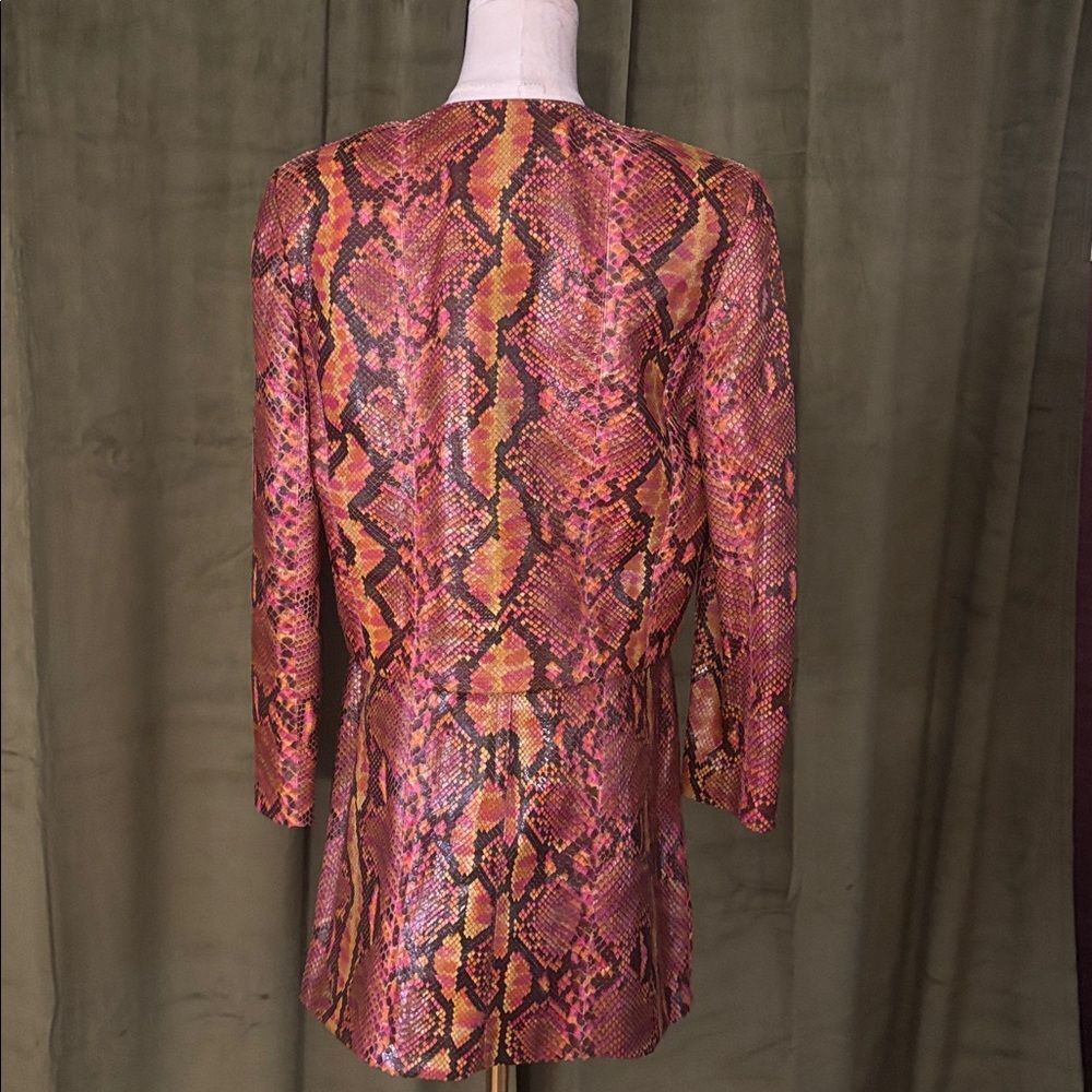 CHANEL Multicolor 100% python skin set jacket + skirt), US6 - Picture 10 of 14
